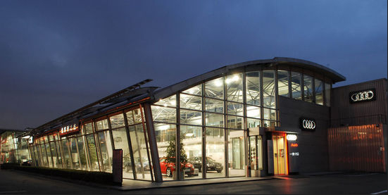 奧迪汽車4S店